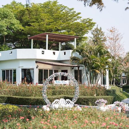 Villa Reina Resort Nong Nam Daeng Dış mekan fotoğraf
