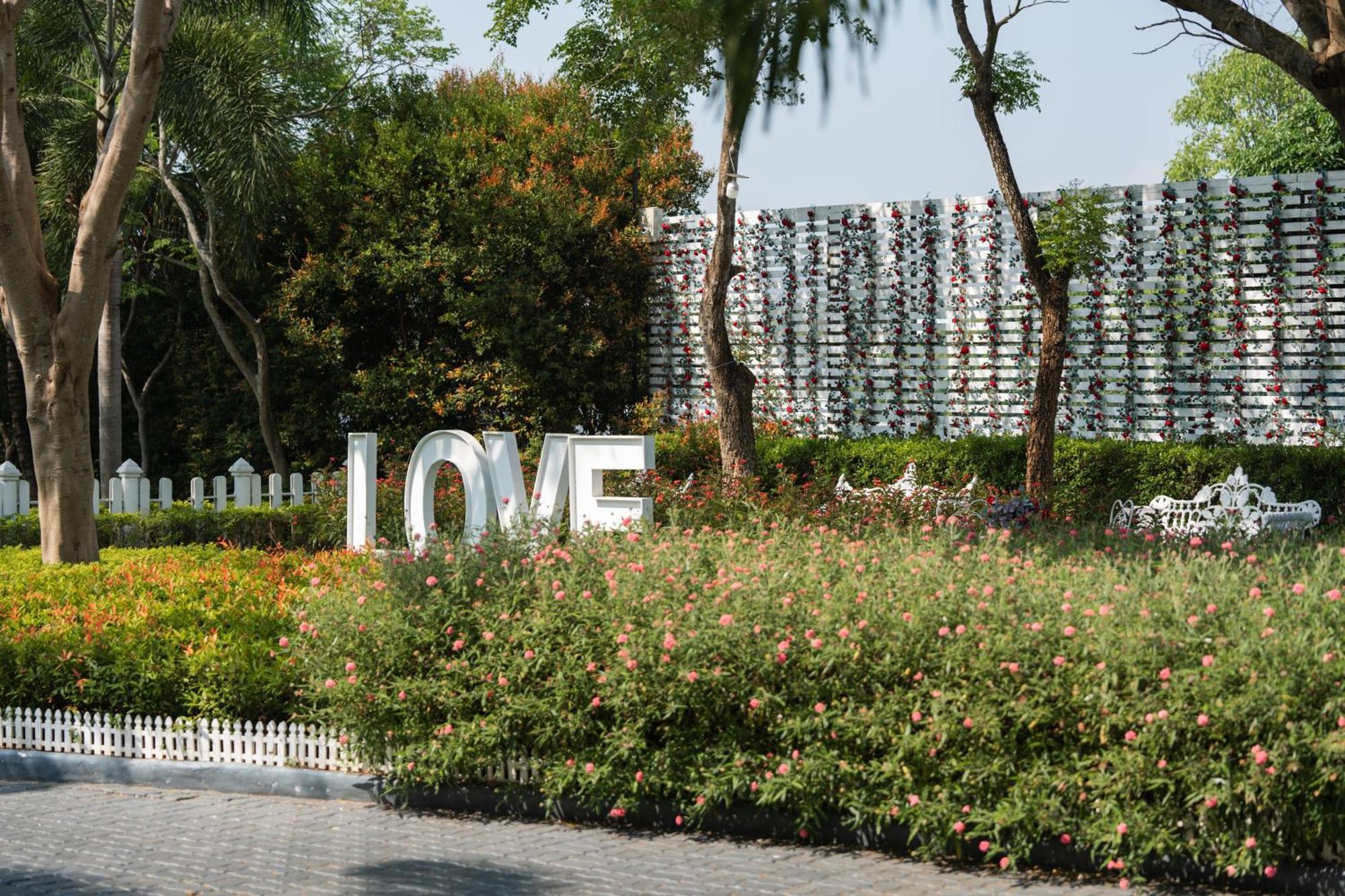 Villa Reina Resort Nong Nam Daeng Dış mekan fotoğraf
