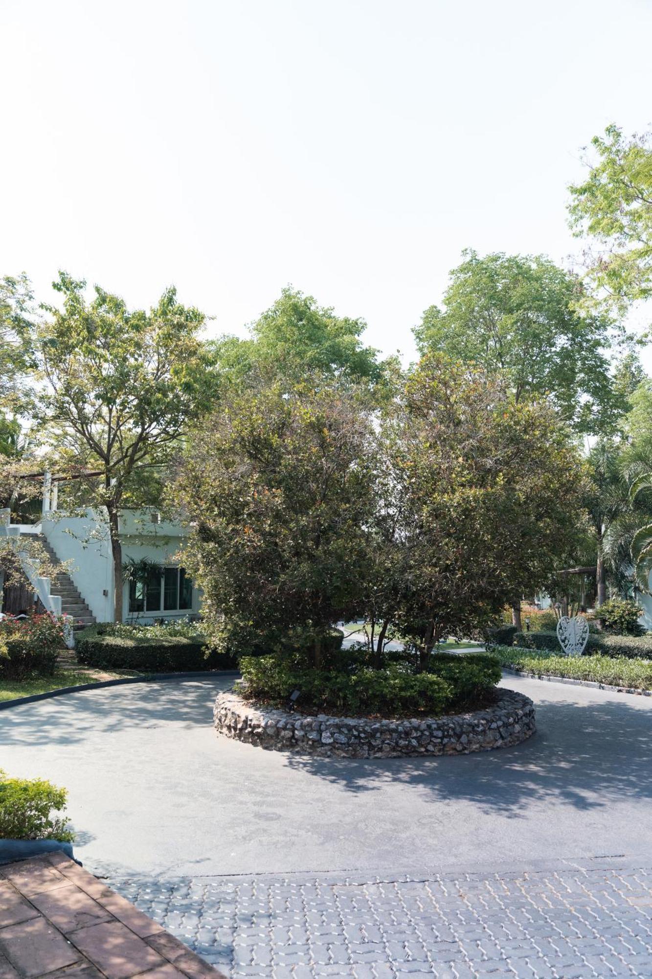 Villa Reina Resort Nong Nam Daeng Dış mekan fotoğraf