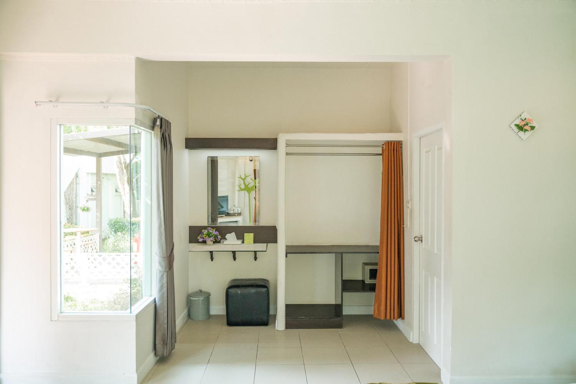 Villa Reina Resort Nong Nam Daeng Dış mekan fotoğraf