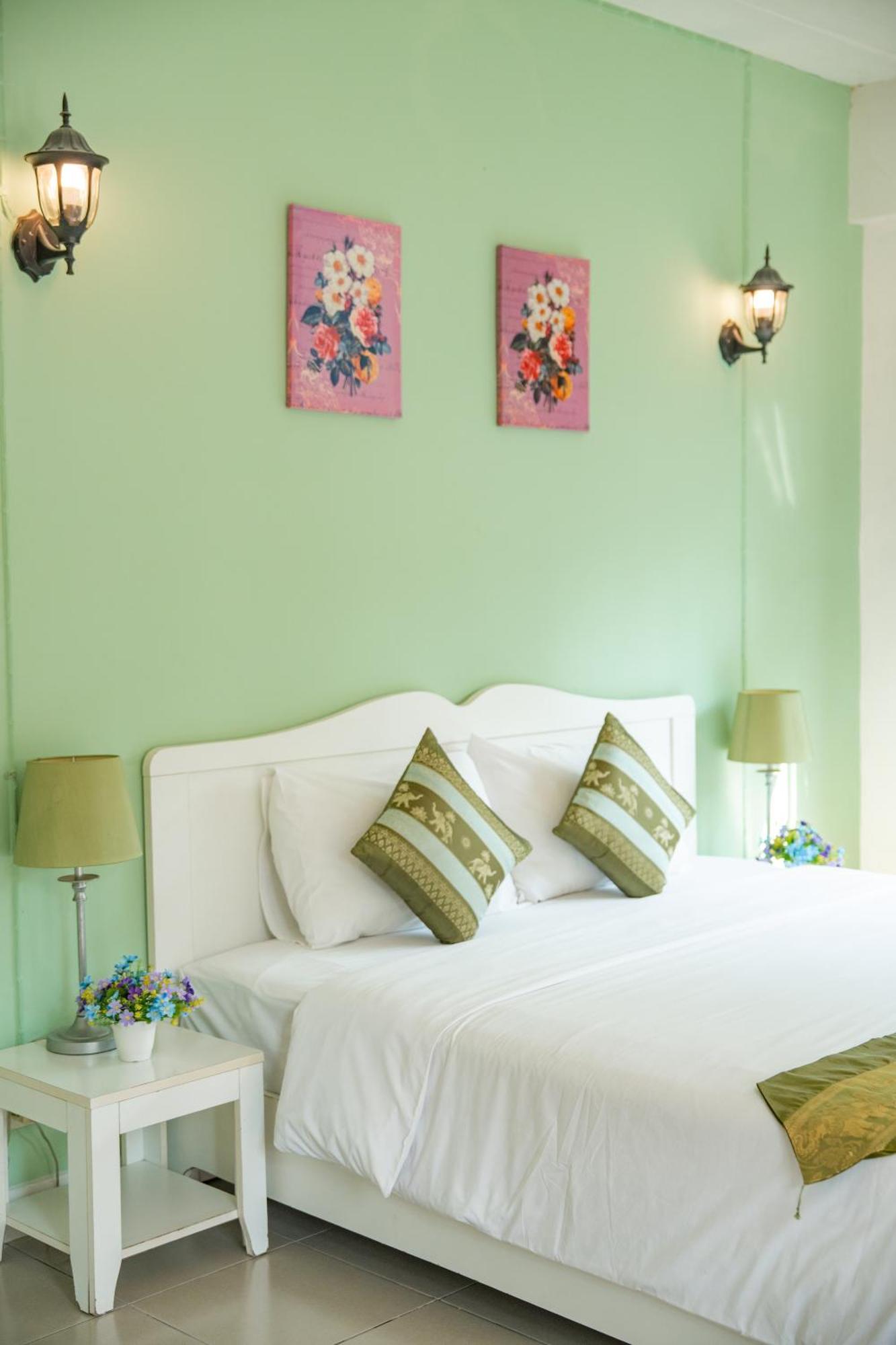 Villa Reina Resort Nong Nam Daeng Dış mekan fotoğraf