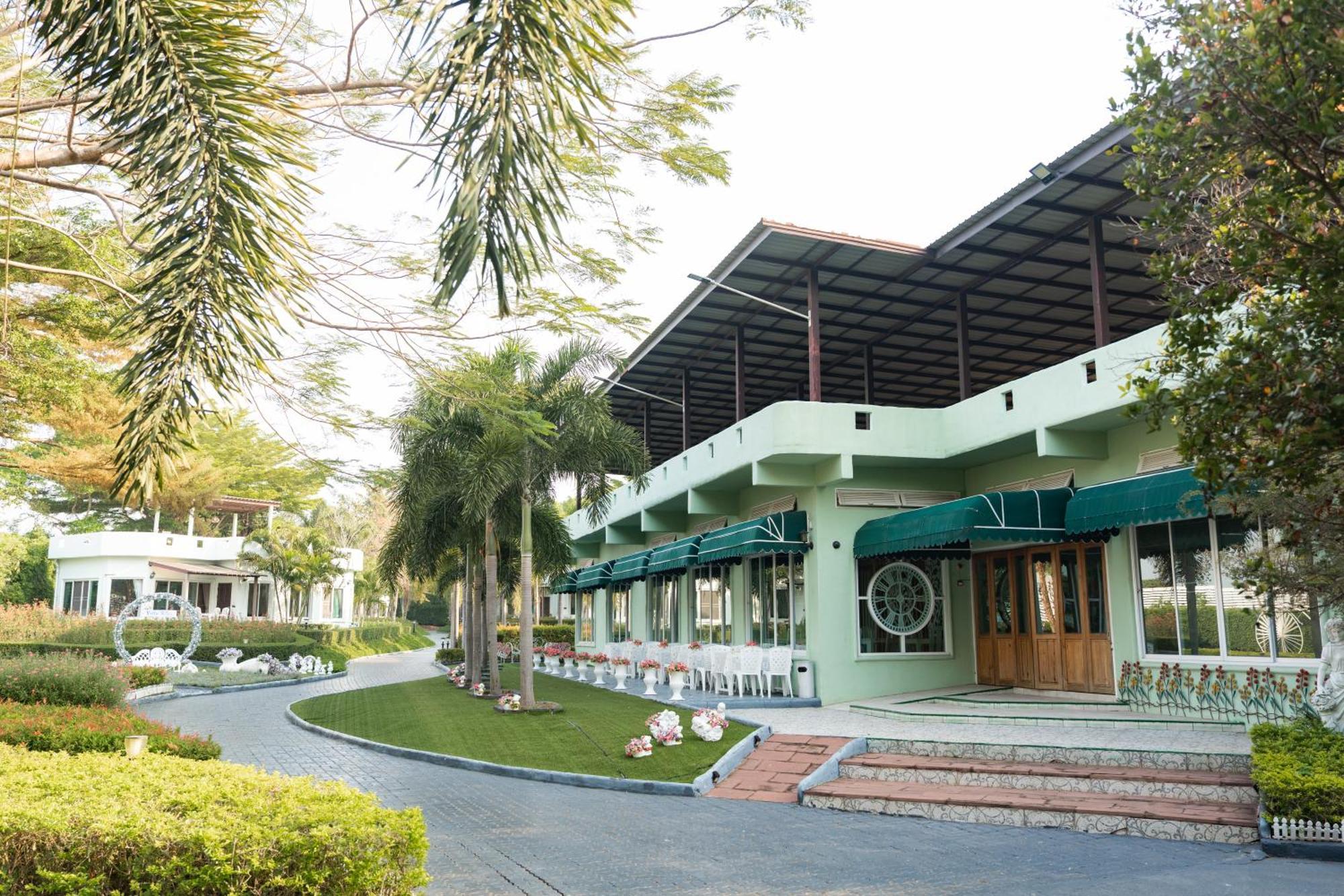Villa Reina Resort Nong Nam Daeng Dış mekan fotoğraf