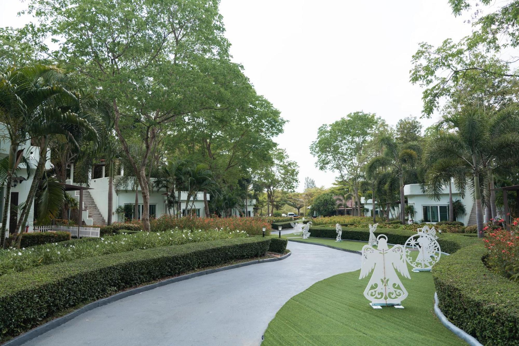 Villa Reina Resort Nong Nam Daeng Dış mekan fotoğraf