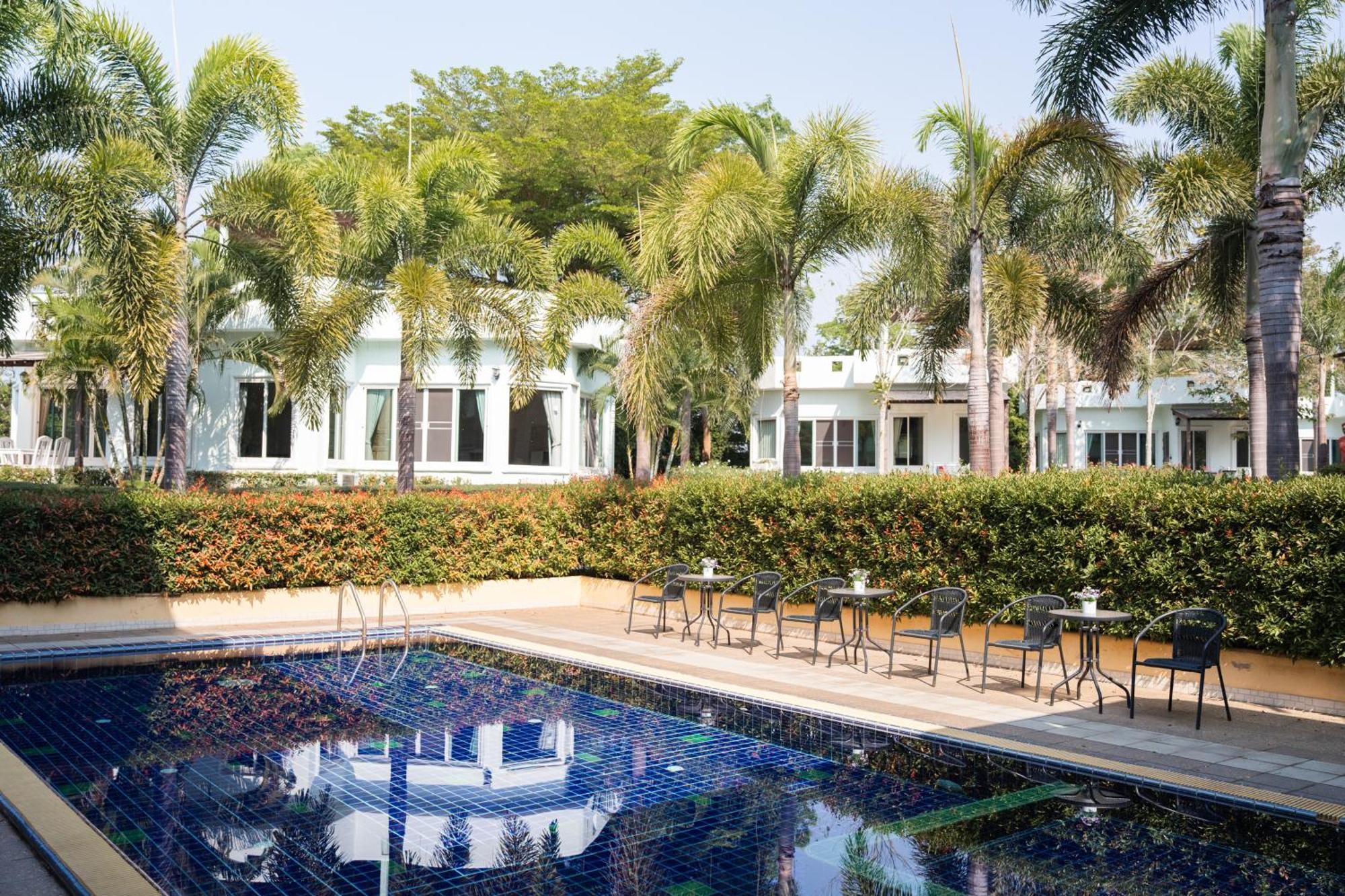 Villa Reina Resort Nong Nam Daeng Dış mekan fotoğraf