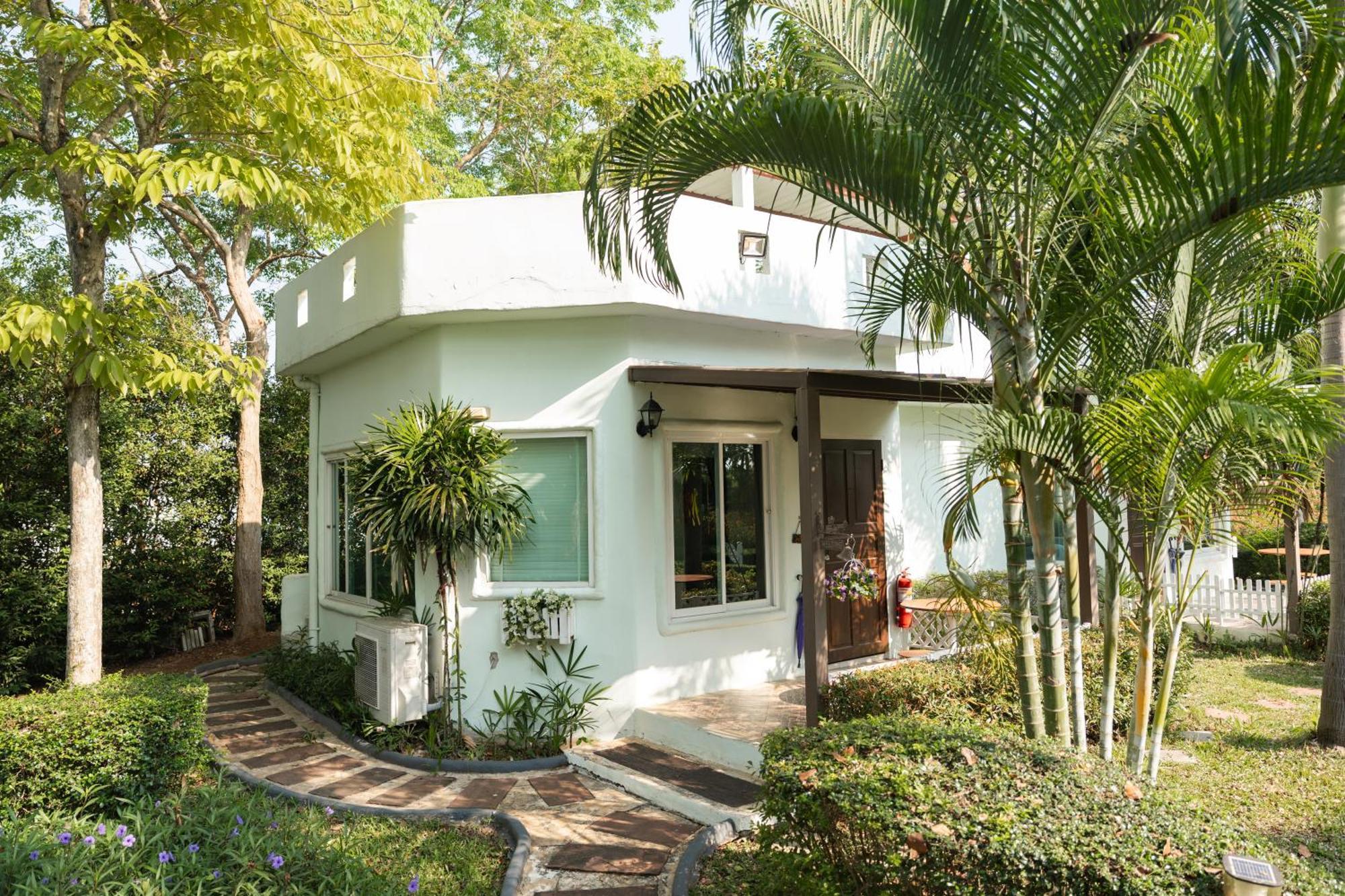 Villa Reina Resort Nong Nam Daeng Dış mekan fotoğraf